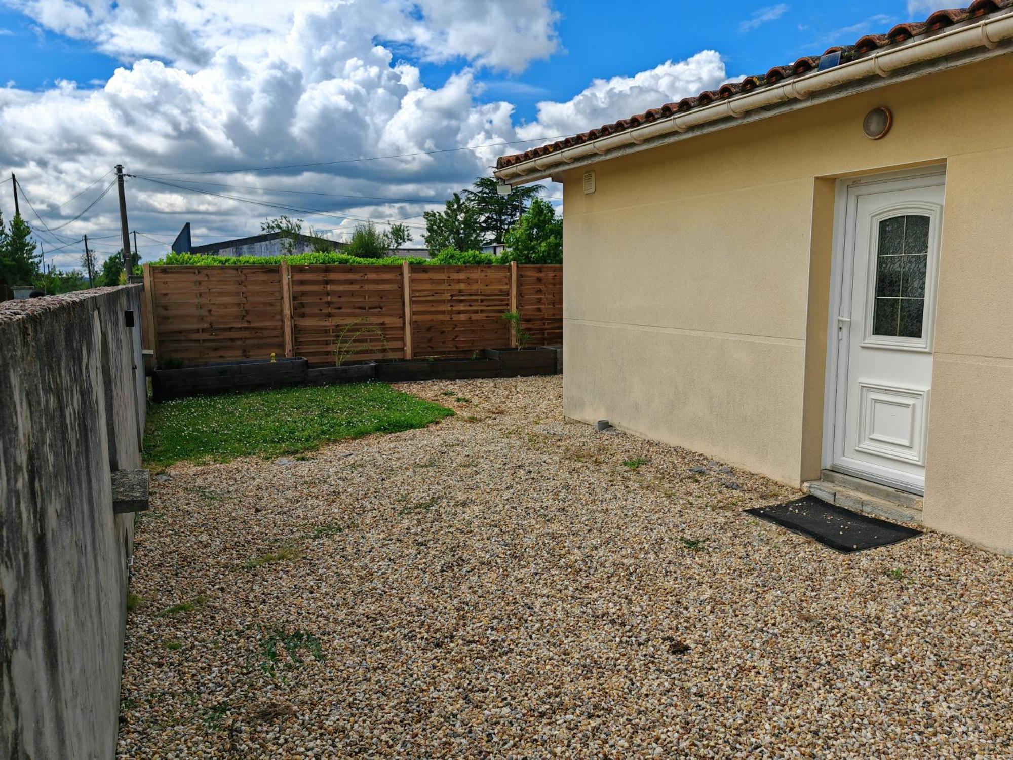 Holiday home En Face Des Vignes Montagne (Gironde)
